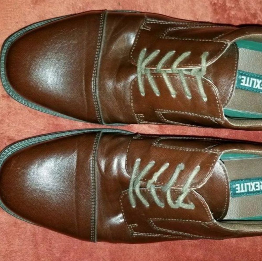 Men’s Drexlite Brown Dress Shoes Size 12 D